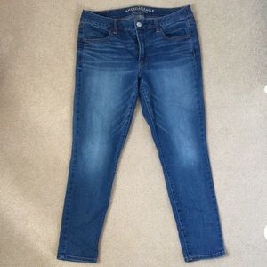 American Eagle Size 12 Short Jeans